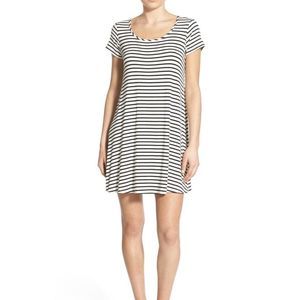 Socialite Cross Back Shift Dress Small Mini White Black Striped Short Trapeze